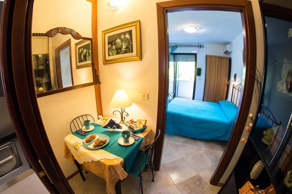B&B Mare E Sole Brindisi Buitenkant foto
